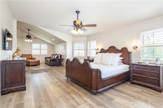 Detail Gallery Image 13 of 30 For 17714 Candia Ct, Granada Hills,  CA 91344 - 5 Beds | 4 Baths