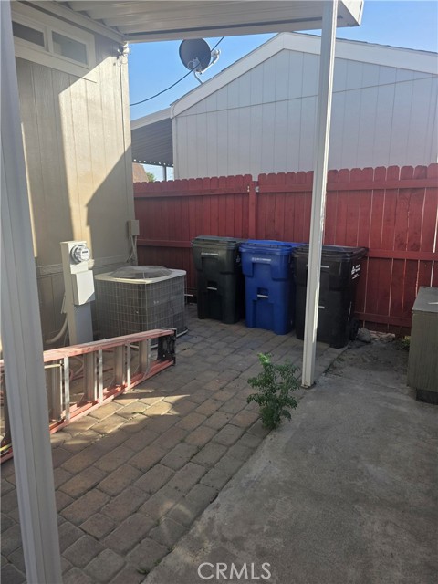 Detail Gallery Image 3 of 15 For 812 N Loren Ave #18,  Azusa,  CA 91702 - 3 Beds | 2 Baths