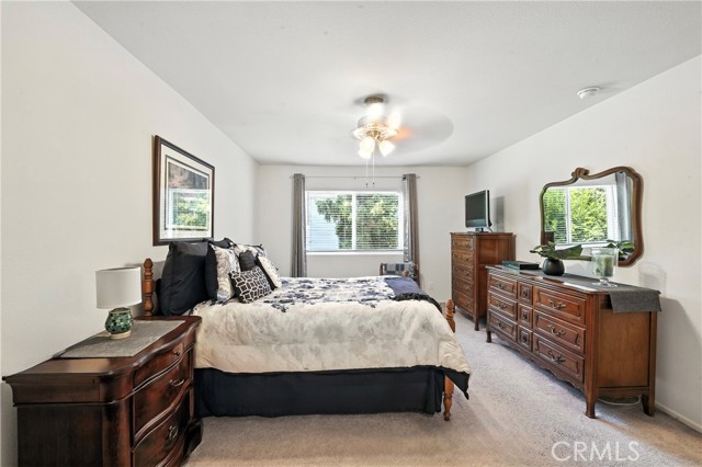 18221 Andrea N Circle, Northridge CA: https://media.crmls.org/medias/42430701-f3e0-4615-badf-282b73ff1451.jpg