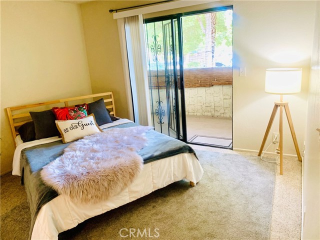 4919 N Millbrook Avenue, Fresno CA: https://media.crmls.org/medias/42435deb-2eac-4837-b7bb-97f4a5155355.jpg