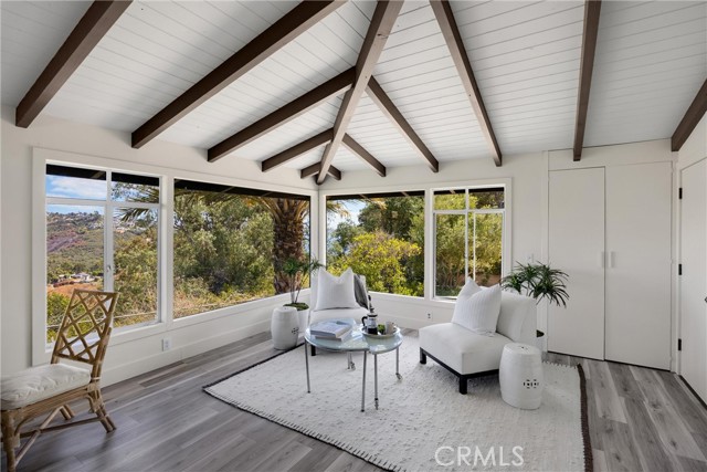 1961 Temple Hills Drive, Laguna Beach CA: https://media.crmls.org/medias/42443e03-6ff2-4ccf-9012-1a441ef5406c.jpg