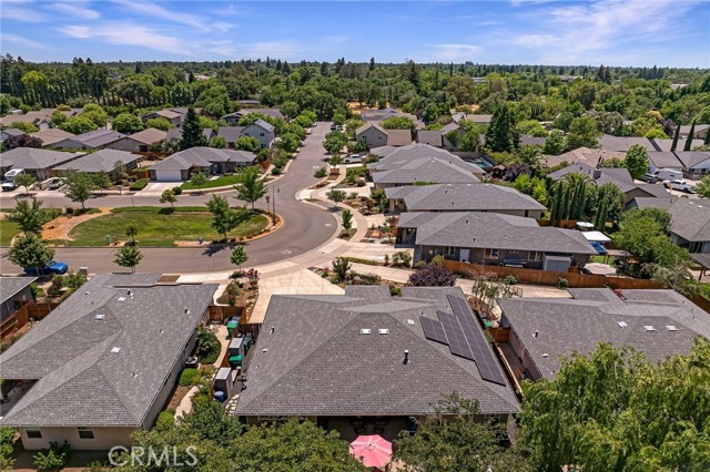 10 Harmony Park Circle, Chico CA: https://media.crmls.org/medias/4244d801-efb9-4910-a488-bc1a2d643569.jpg