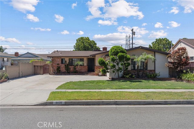 Detail Gallery Image 2 of 41 For 8038 Cyclamen Way, Buena Park,  CA 90620 - 4 Beds | 2 Baths