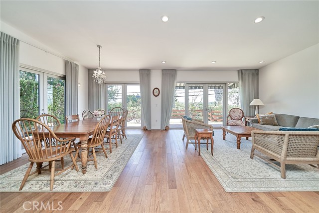3321 Moore Street, Los Angeles CA: https://media.crmls.org/medias/4246795d-cd5e-432a-9ec3-8bc0ba9f69ff.jpg