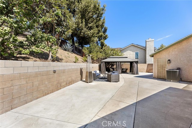 Detail Gallery Image 41 of 60 For 11715 Garrick Ave, Sylmar,  CA 91342 - 3 Beds | 2 Baths