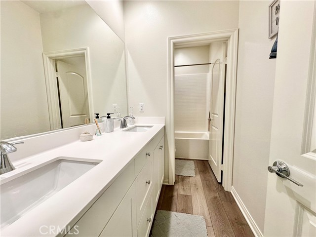 3149 E Painted Crescent Street, Ontario CA: https://media.crmls.org/medias/42474253-7b71-407a-a7f7-1dc32a866202.jpg