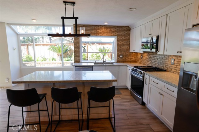 Detail Gallery Image 6 of 33 For 9 Saint Thomas, Laguna Niguel,  CA 92677 - 3 Beds | 3 Baths