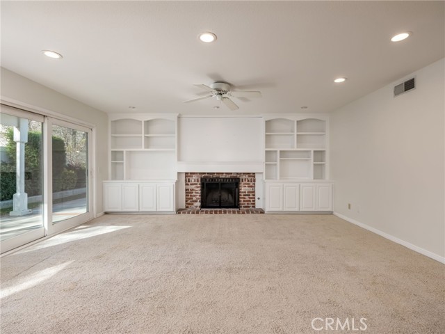 Image 12 of 43 For 44035 Sheldon Court