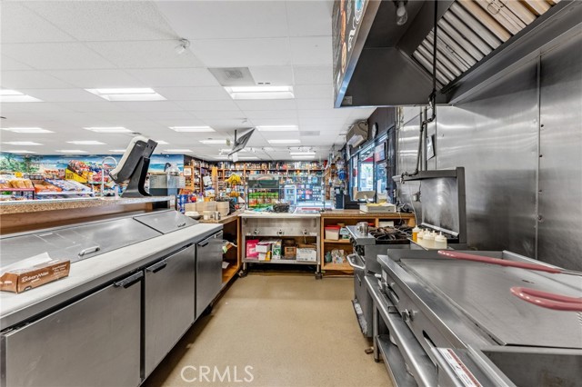 3200 Mission Avenue, Oceanside CA: https://media.crmls.org/medias/42486c7d-6a9e-467e-9789-66d727cd5d03.jpg
