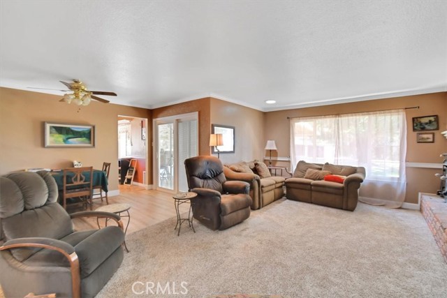 2124 Erle Road, Marysville CA: https://media.crmls.org/medias/424977ea-ca14-4338-b490-c7867a6089c1.jpg