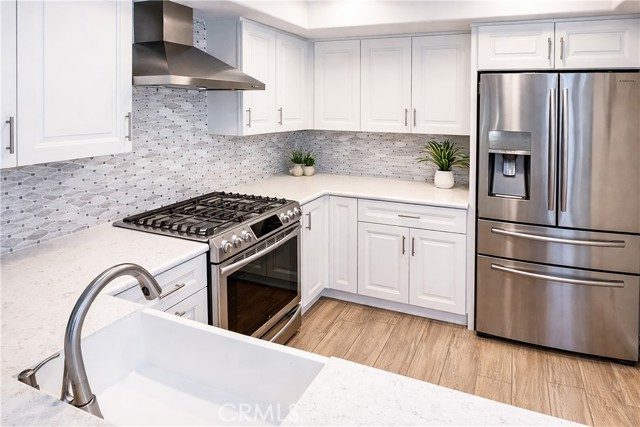 Front Image Thumbnail for CROC26051945