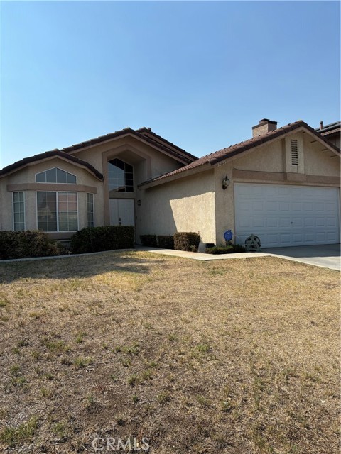 Detail Gallery Image 2 of 11 For 12755 Elmhurst Dr, Moreno Valley,  CA 92555 - 3 Beds | 2 Baths