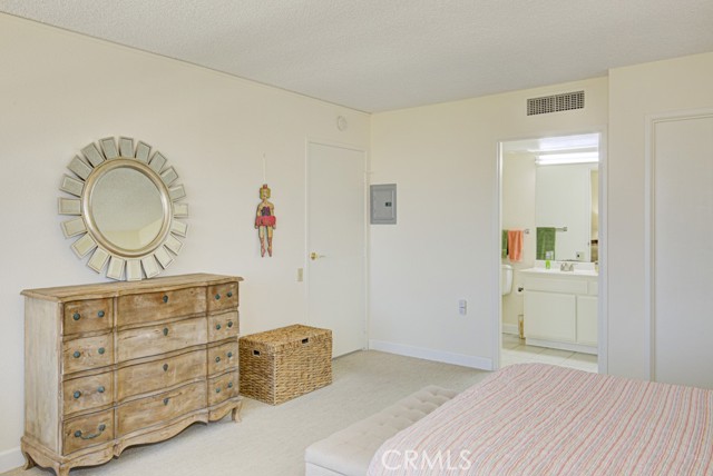 Detail Gallery Image 17 of 20 For 24055 Paseo Del Lago #711,  Laguna Woods,  CA 92637 - 1 Beds | 1/1 Baths