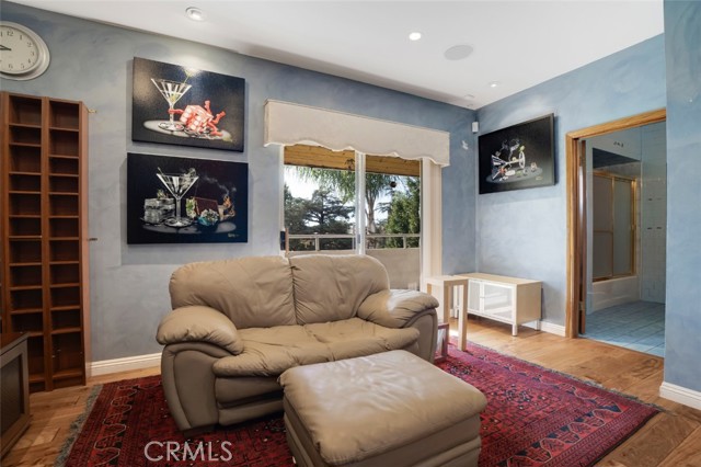 Image 33 of 58 For 2205 Catalina Street