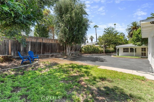 670 E Palm Avenue, Redlands CA: https://media.crmls.org/medias/424a8048-b15e-4973-8547-f68950cbcfeb.jpg