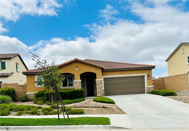 Detail Gallery Image 1 of 4 For 1264 Bushy Tail Trl, San Jacinto,  CA 92583 - 5 Beds | 2 Baths