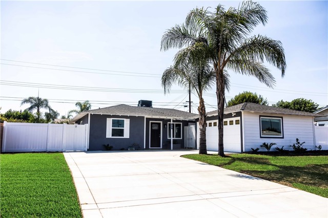 Detail Gallery Image 1 of 21 For 10808 Alameda Ave, Bloomington,  CA 92316 - 3 Beds | 1 Baths