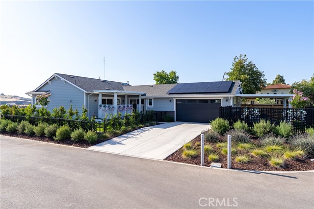 2182 Gamay Lane, Paso Robles CA: https://media.crmls.org/medias/424b6712-1b3e-4e78-b610-f4c7b988e346.jpg