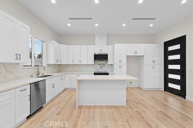 Detail Gallery Image 12 of 33 For 15952 Simonds, Granada Hills,  CA 91344 - 4 Beds | 2 Baths