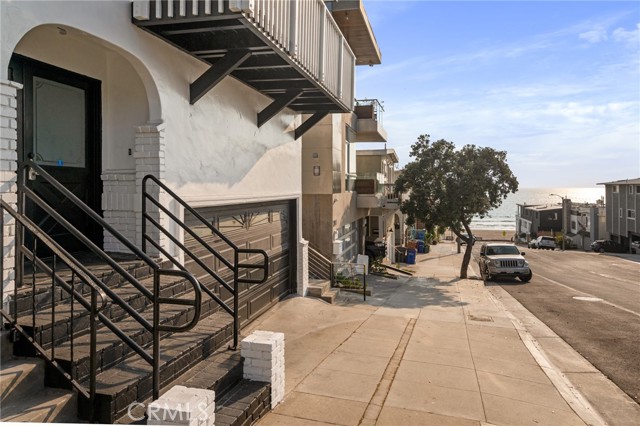Detail Gallery Image 39 of 42 For 208 Marine Ave, Manhattan Beach,  CA 90266 - 3 Beds | 2 Baths