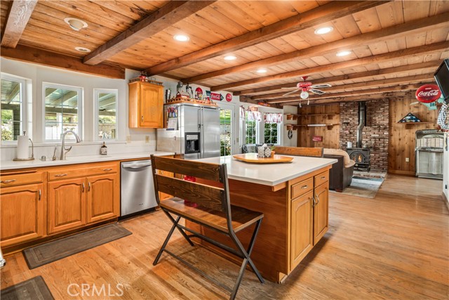 28132 Oak Spring Canyon, Canyon Country CA: https://media.crmls.org/medias/424c2611-6fc7-4673-97e6-b6874f2f4117.jpg