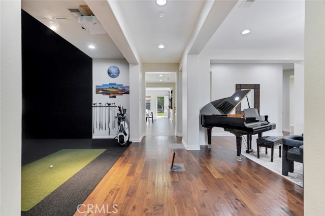 Detail Gallery Image 6 of 50 For 12826 via Donatello, Porter Ranch,  CA 91326 - 4 Beds | 4/1 Baths