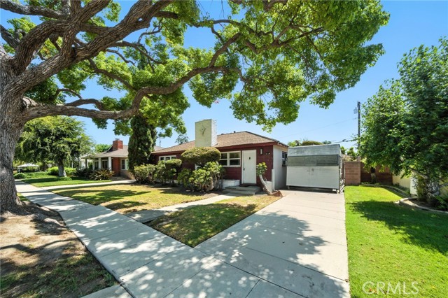 1850 Fanwood Avenue, Long Beach CA: https://media.crmls.org/medias/424d0c64-5f52-4177-8057-d60b38378dfe.jpg