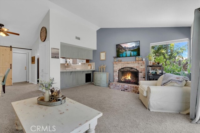 801 Vine St, Exeter CA: https://media.crmls.org/medias/424ddb3d-a54d-443b-a9f7-bdef202a47dc.jpg