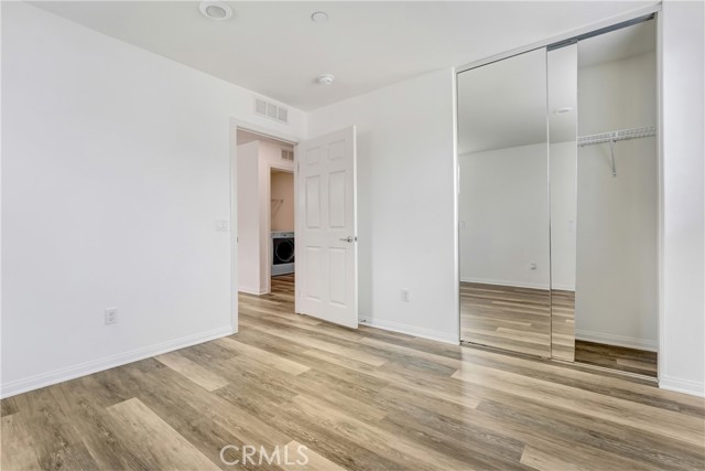 9126 Foster Lane, Chatsworth CA: https://media.crmls.org/medias/424e75b4-0560-4342-8286-196593dda0b1.jpg