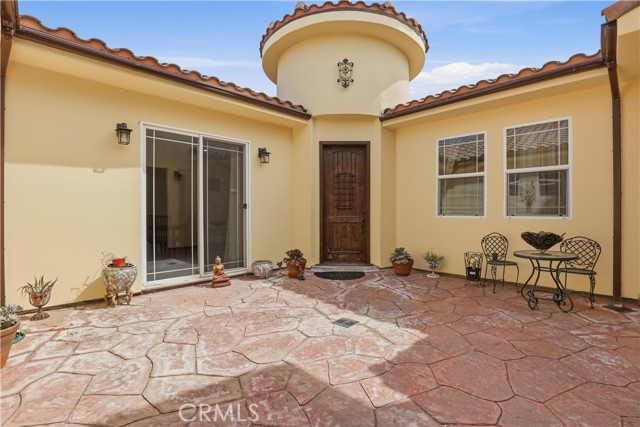 Detail Gallery Image 2 of 42 For 13590 Herrick, –,  CA 91342 - 4 Beds | 5 Baths