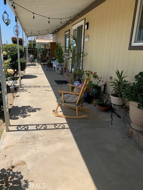 4401 Camelot Place, Bakersfield CA: https://media.crmls.org/medias/424eb23e-ec28-47cb-a2c3-7b9fc4f07543.jpg