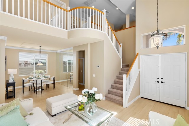 Detail Gallery Image 9 of 37 For 9 Baroque Way, Lake Forest,  CA 92610 - 5 Beds | 2/1 Baths