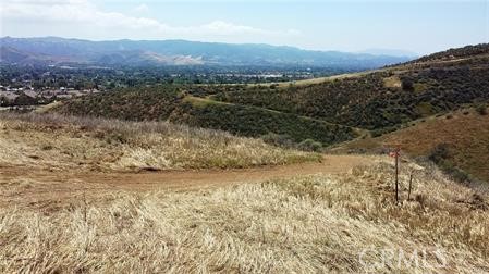 125 Fern Drive, Simi Valley CA: https://media.crmls.org/medias/424f3920-50be-4dda-8881-9fbfe4e953b1.jpg