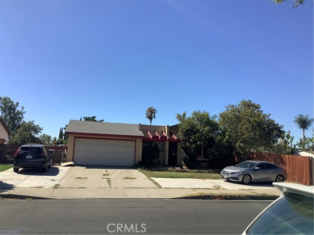 Detail Gallery Image 3 of 5 For 304 E Cedar St, Ontario,  CA 91761 - 3 Beds | 2 Baths