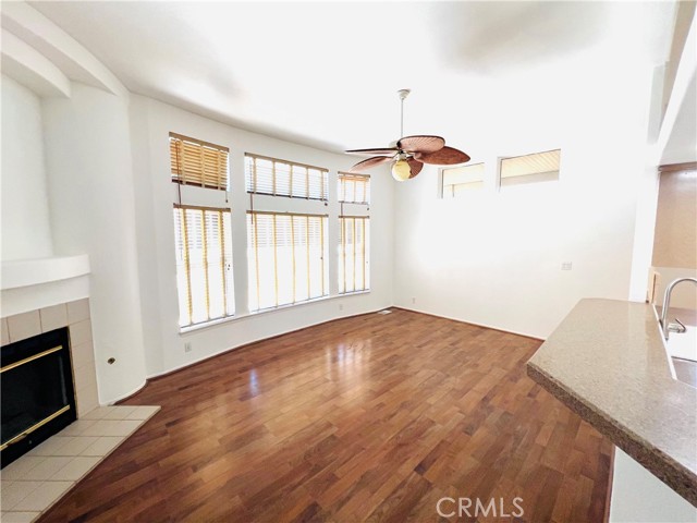 38445 Via Taffia, Murrieta CA: https://media.crmls.org/medias/424fec4f-1193-42f6-a660-b4d9d8066db3.jpg