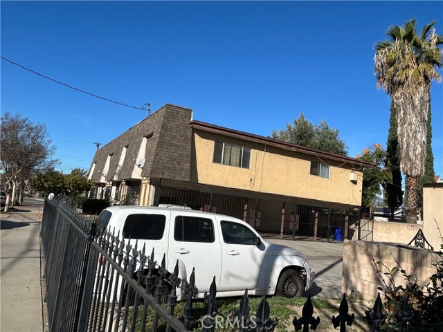 Detail Gallery Image 4 of 13 For 246 E 21st, San Bernardino,  CA 92404 - – Beds | – Baths