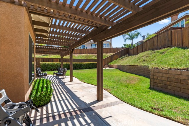 3064 Drake Street, Corona CA: https://media.crmls.org/medias/42506584-75bf-4b6d-ae60-21e0fa20c22f.jpg
