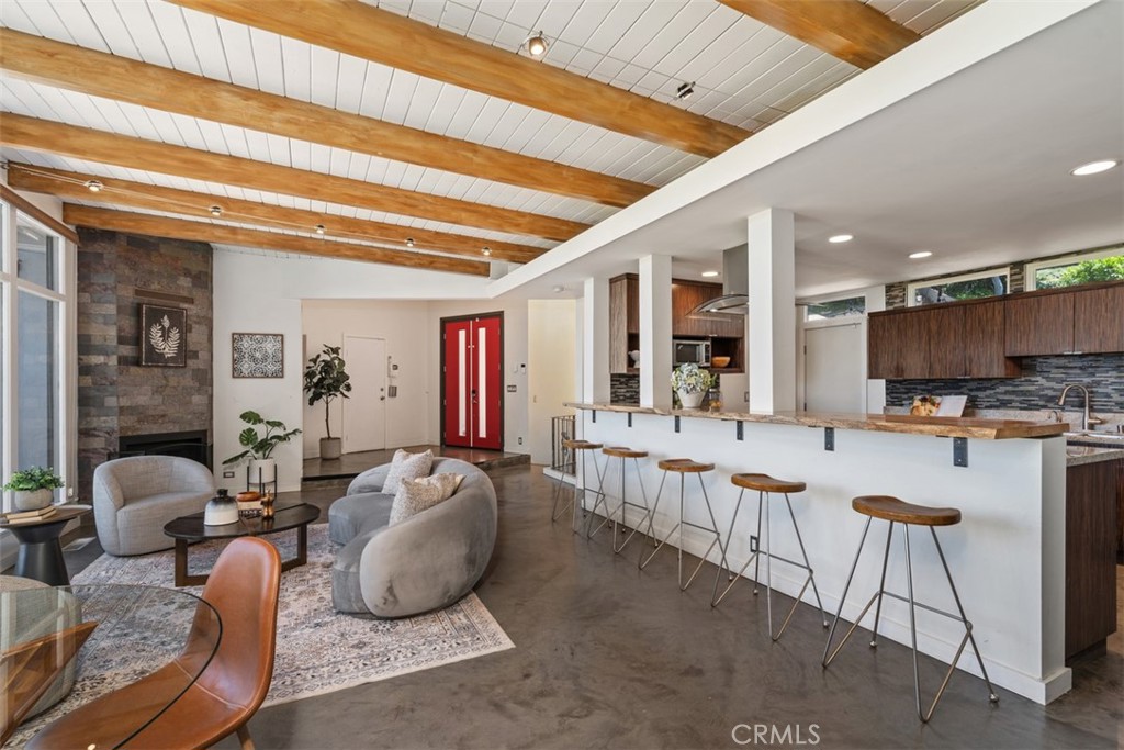 11575 Sunshine TerraceStudio City img 3