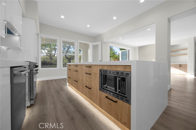 MLS #OC25258217 image #9