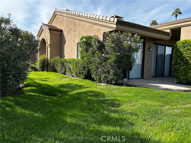 Detail Gallery Image 2 of 59 For 38824 Gladiolus Ln, Palm Desert,  CA 92211 - 2 Beds | 2 Baths