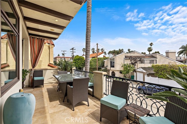 159 Angelo Walk, Long Beach CA: https://media.crmls.org/medias/42526e20-1ade-47bd-843b-a0a6f2644f83.jpg
