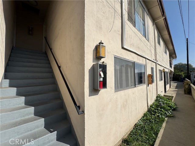 Detail Gallery Image 2 of 5 For 828 S Sierra Vista Ave #D,  Alhambra,  CA 91801 - 2 Beds | 1 Baths