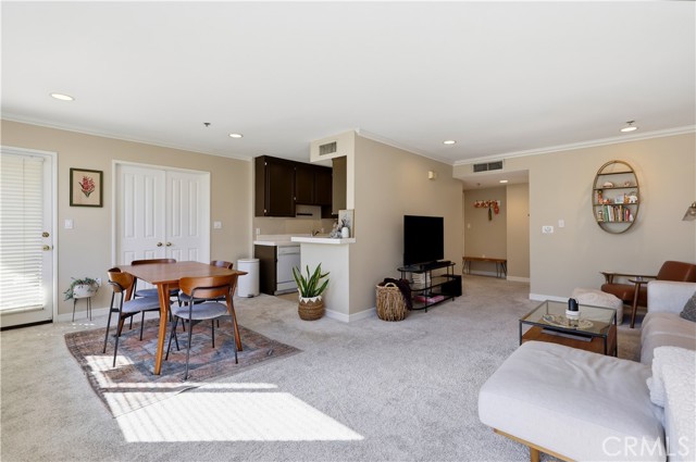4501 Cedros Avenue, 330 photo 9