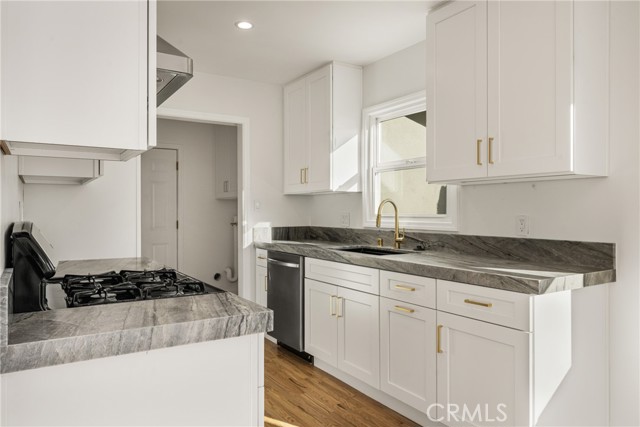 Detail Gallery Image 8 of 31 For 425 E Everett, Orange,  CA 92867 - 3 Beds | 1 Baths