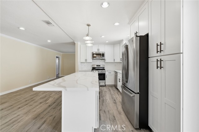 Detail Gallery Image 7 of 42 For 2844 N Brighton St, Burbank,  CA 91504 - 3 Beds | 2 Baths