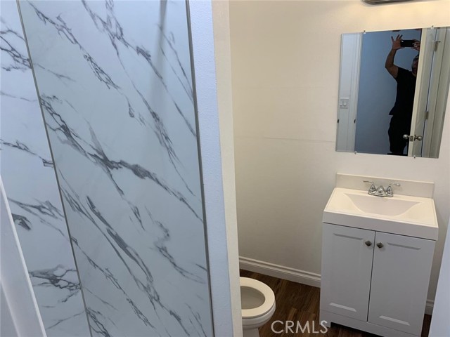 1057 circle city dr Circle, Corona CA: https://media.crmls.org/medias/4252f023-7ed1-4788-9489-33664b609e2b.jpg