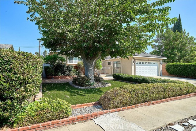 Image 2 for 15945 Gledhill St, North Hills, CA 91343