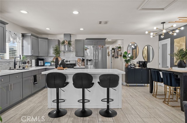 Detail Gallery Image 8 of 26 For 945 E I, Ontario,  CA 91764 - 4 Beds | 2 Baths