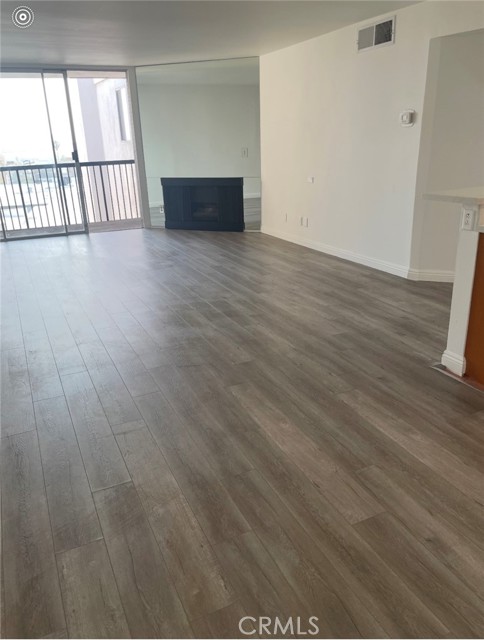 Detail Gallery Image 4 of 13 For 8530 Holloway Dr #418,  Los Angeles,  CA 90069 - 1 Beds | 1 Baths