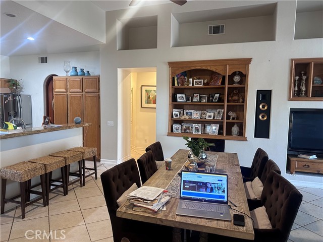 Detail Gallery Image 19 of 45 For 735 Rembrandt Cir, Corona,  CA 92882 - 4 Beds | 2 Baths